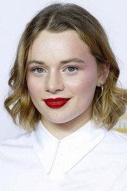 Luna Wedler profile photo