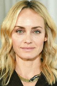 Amber Valletta profile photo