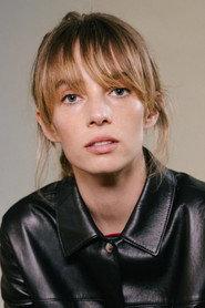 Maya Hawke profile photo