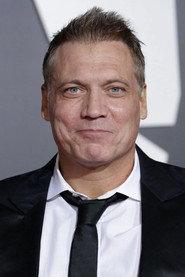 Holt McCallany profile photo