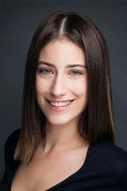 Hazal Kaya profile photo