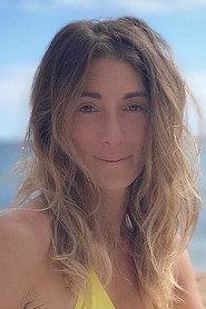Emilia Derou-Bernal profile photo
