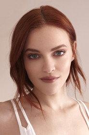 Madeline Brewer profile photo
