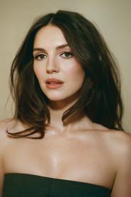 Ella Hunt profile photo