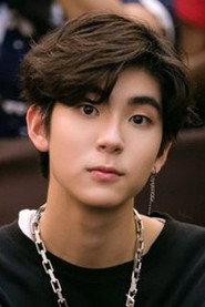 Graphic Ratchawit Chanrunganan profile photo
