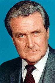 Patrick Macnee profile photo