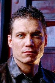 Holt McCallany profile photo