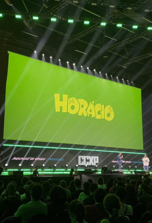 Horacio backdrop