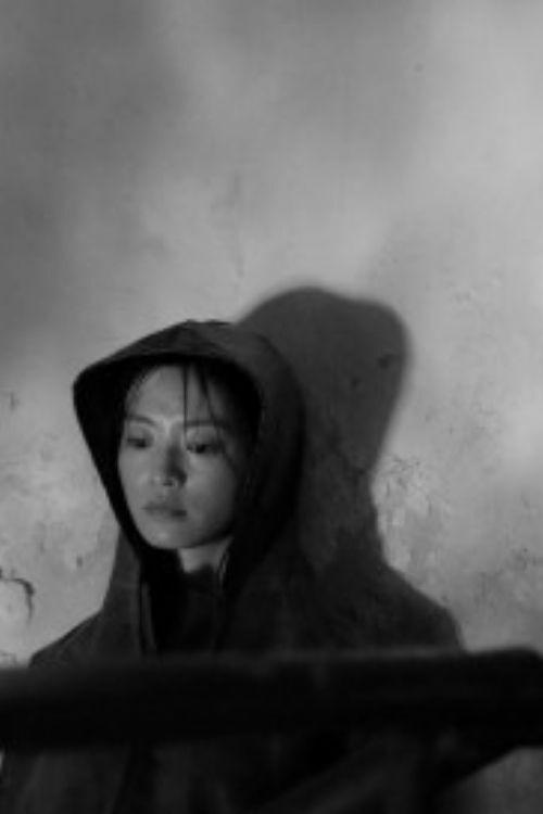 Who is Sleeping in Silver Grey backdrop