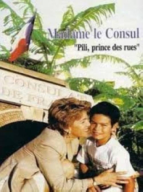 Madame le Consul backdrop